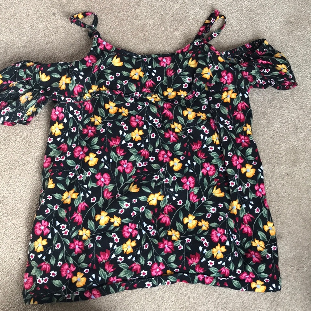 Girls off the shoulder shirt